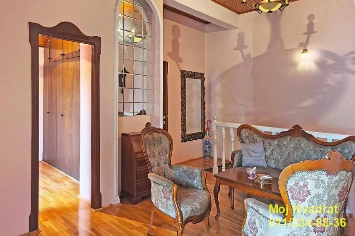 Prodaja, kuća, 200m², Banovo Brdo, Beograd