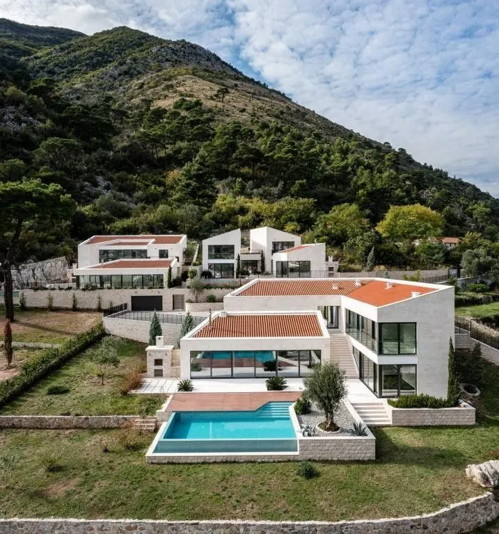 Sale, house, 479m², Kotor, Crna Gora