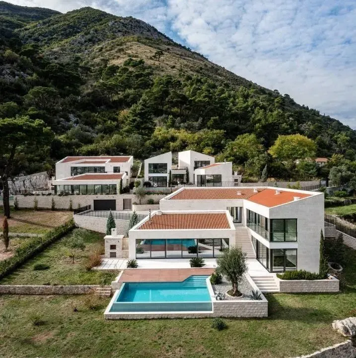 Sale, house, 479m², Kotor, Crna Gora