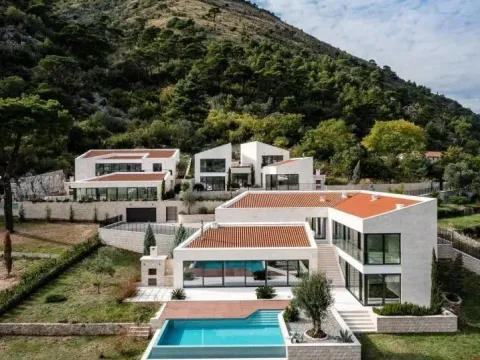Sale, house, 479m², Kotor, Crna Gora - image 1
