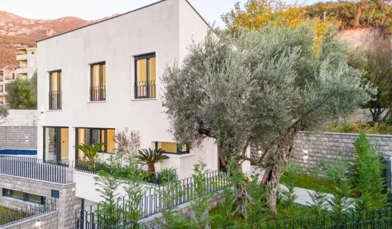 Prodaja, kuća, 240m², Sveti Stefan, Budva