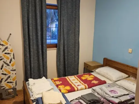 Izdavanje, jednosoban stan, 40m², Golubovina, Budva - image 9