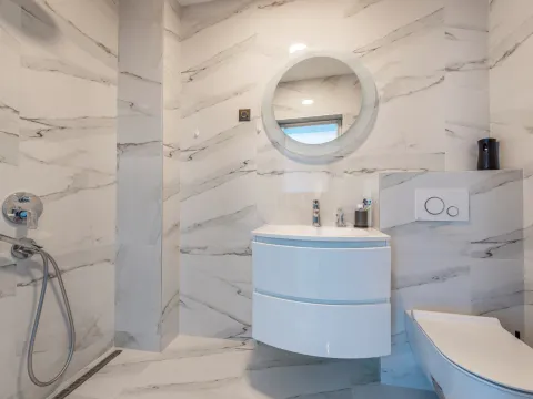 Prodaja, stan, 300m², Bečići, Budva - image 31