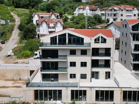 Sale, one bedroom apartment, 50m², Baošići, Herceg Novi - image 8