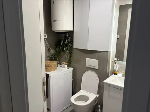 Prodaja, dvosoban stan, 68m², Stari Aerodrom, Podgorica - image 8