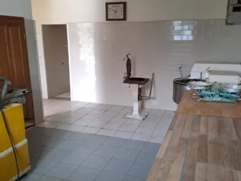 Izdavanje, poslovni prostor, 60m², Zagorič, Podgorica - image 4