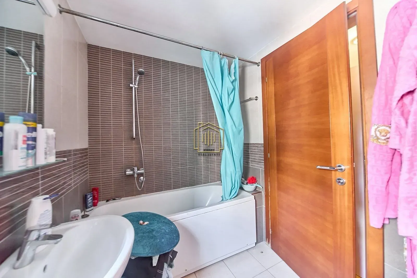 Sale, three bedroom apartment, 120m², Tološi, Podgorica