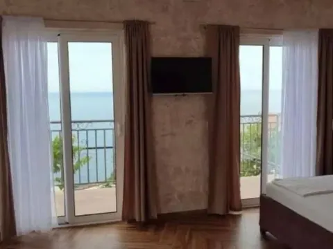 Prodaja, kuća, 350m², Centar, Bar - image 7
