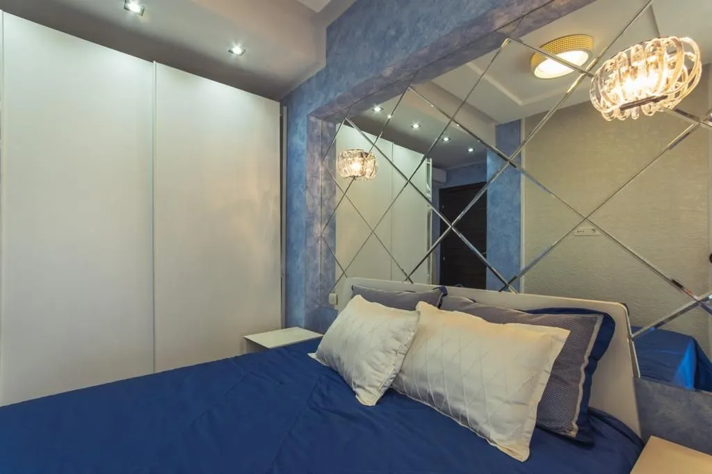 Izdavanje, trosoban stan, 146m², Bečići, Budva