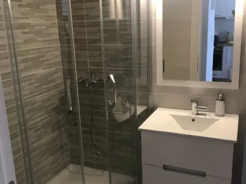 Izdavanje, jednosoban stan, 45m², Maslinjak, Budva - image 8