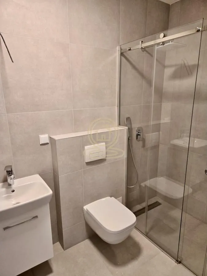 Prodaja, trosoban stan, 105m², Medijana, Niš
