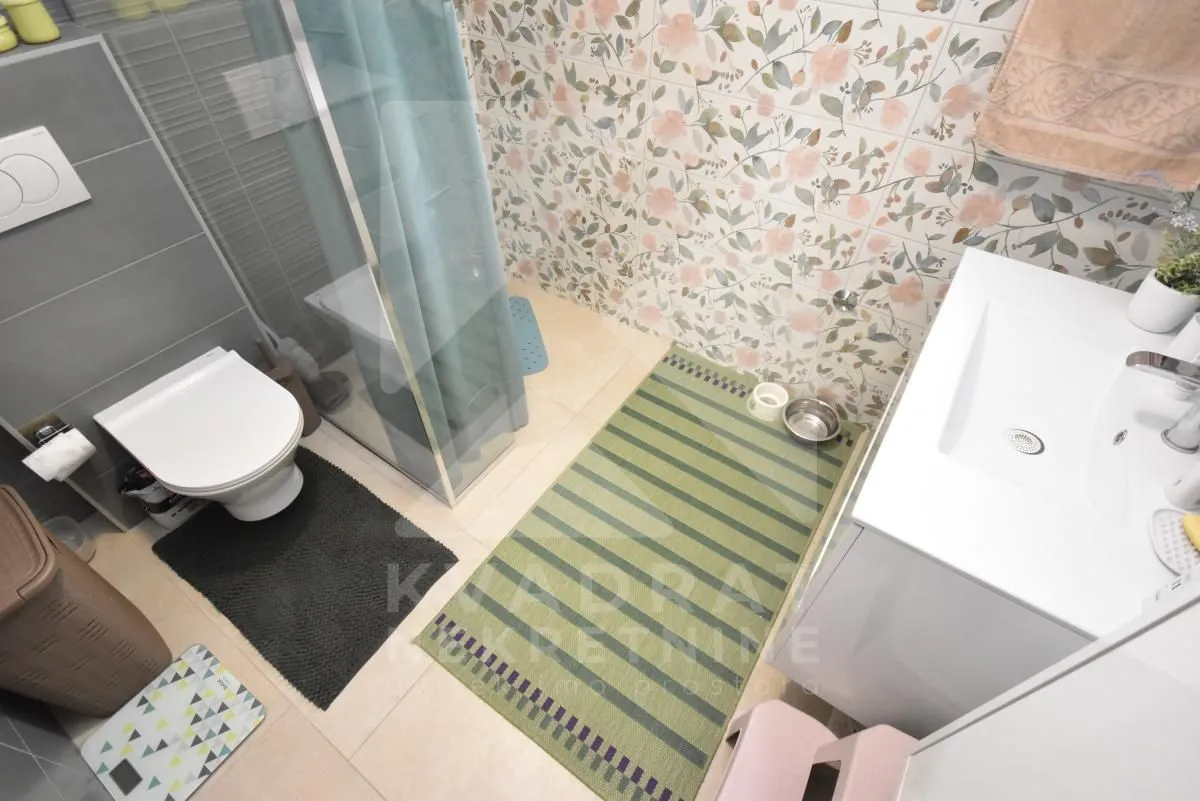 Prodaja, kuća, 180m², Nova Dalmatinska, Podgorica
