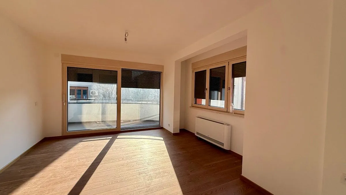 Prodaja, četvorosoban stan, 89m², Vračar Hram, Vračar Sve Podlokacije