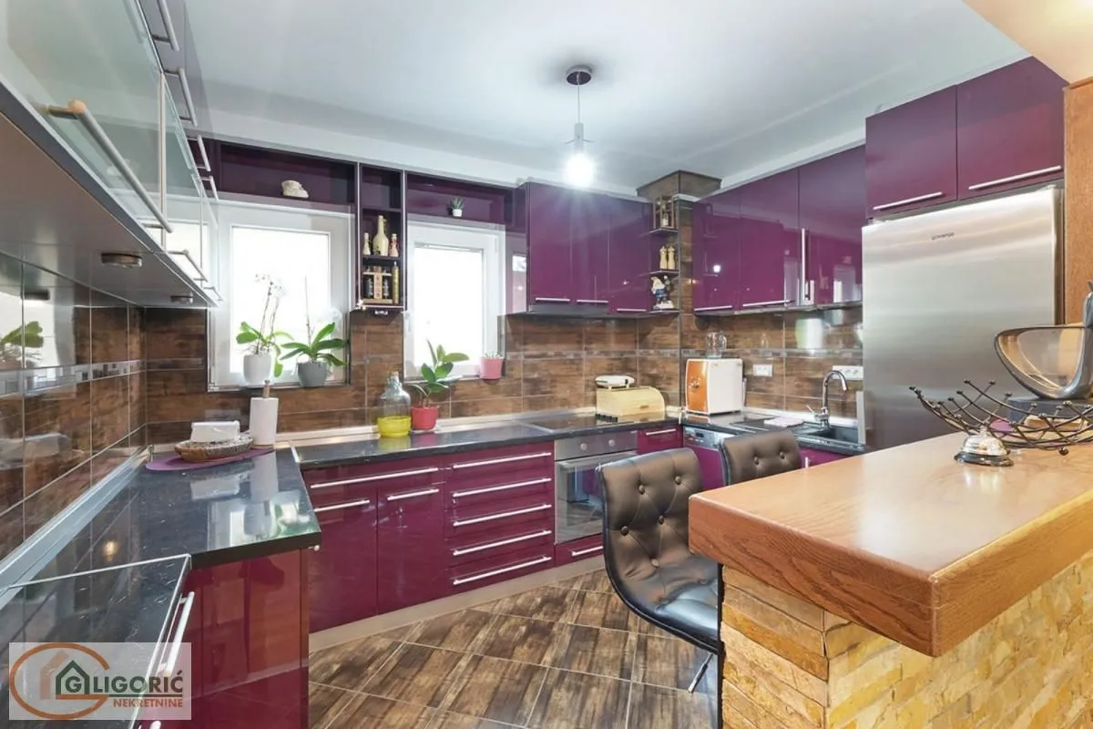 Sale, house, 460m², Arnajevo, Barajevo
