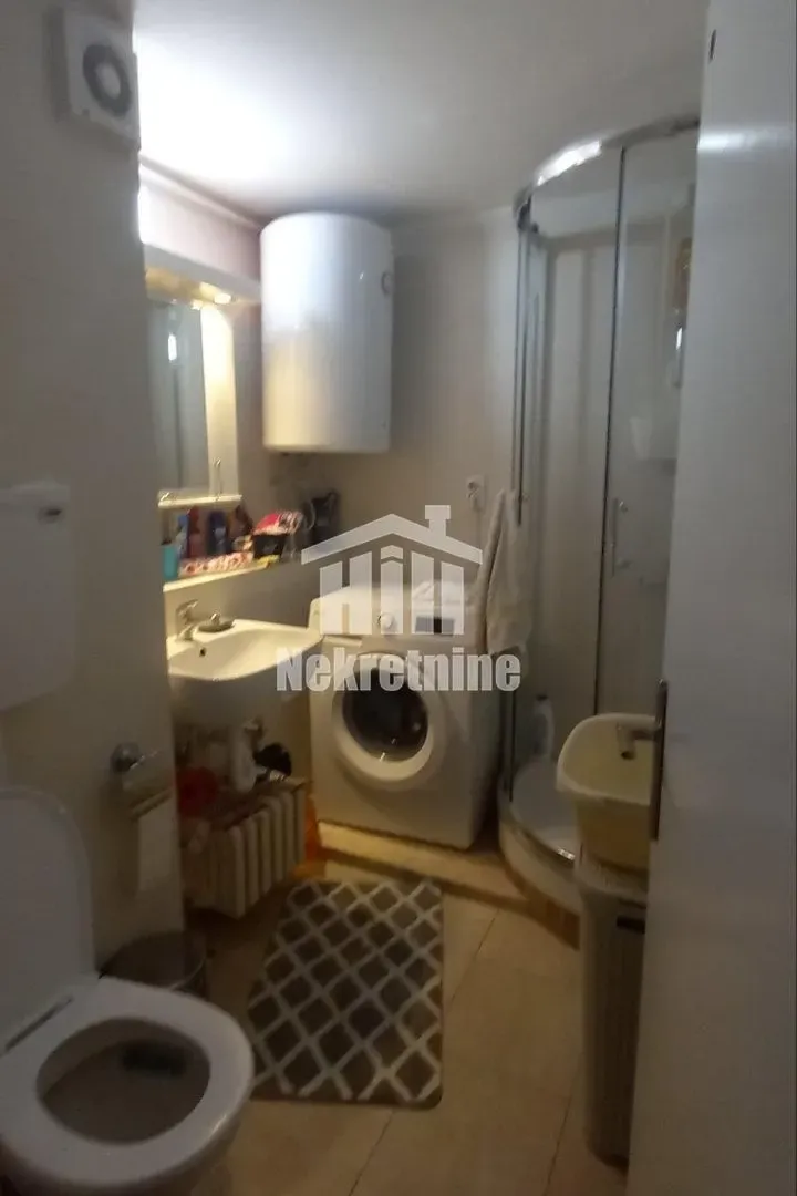 Sale, four bedroom apartment, 102m², Retenzija, Beograd