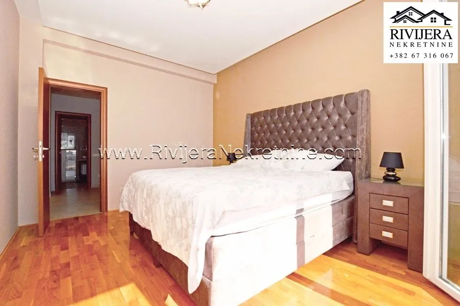 Prodaja, trosoban stan, 220m², Topla, Herceg Novi