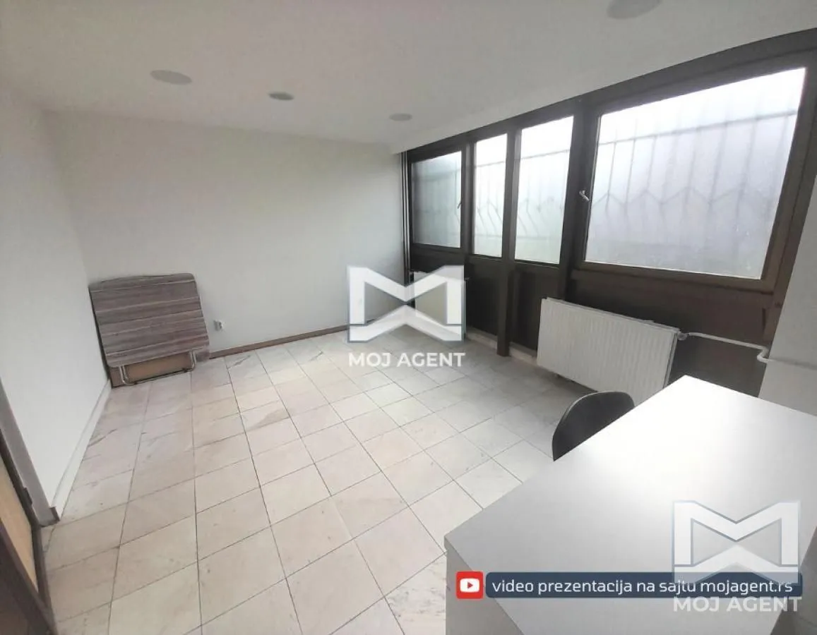 Rent, office space, 95m², Gradska Bolnica, Niš