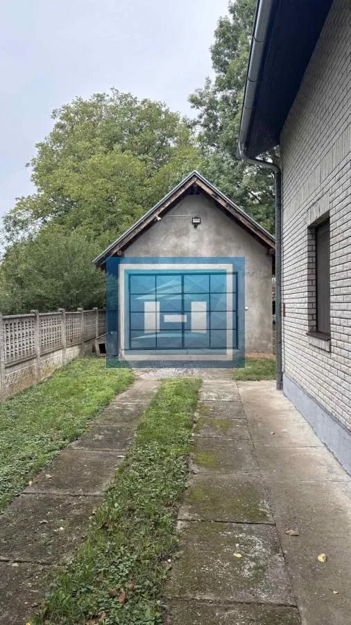 Prodaja, kuća, 275m², Mali Popović, Jagodina