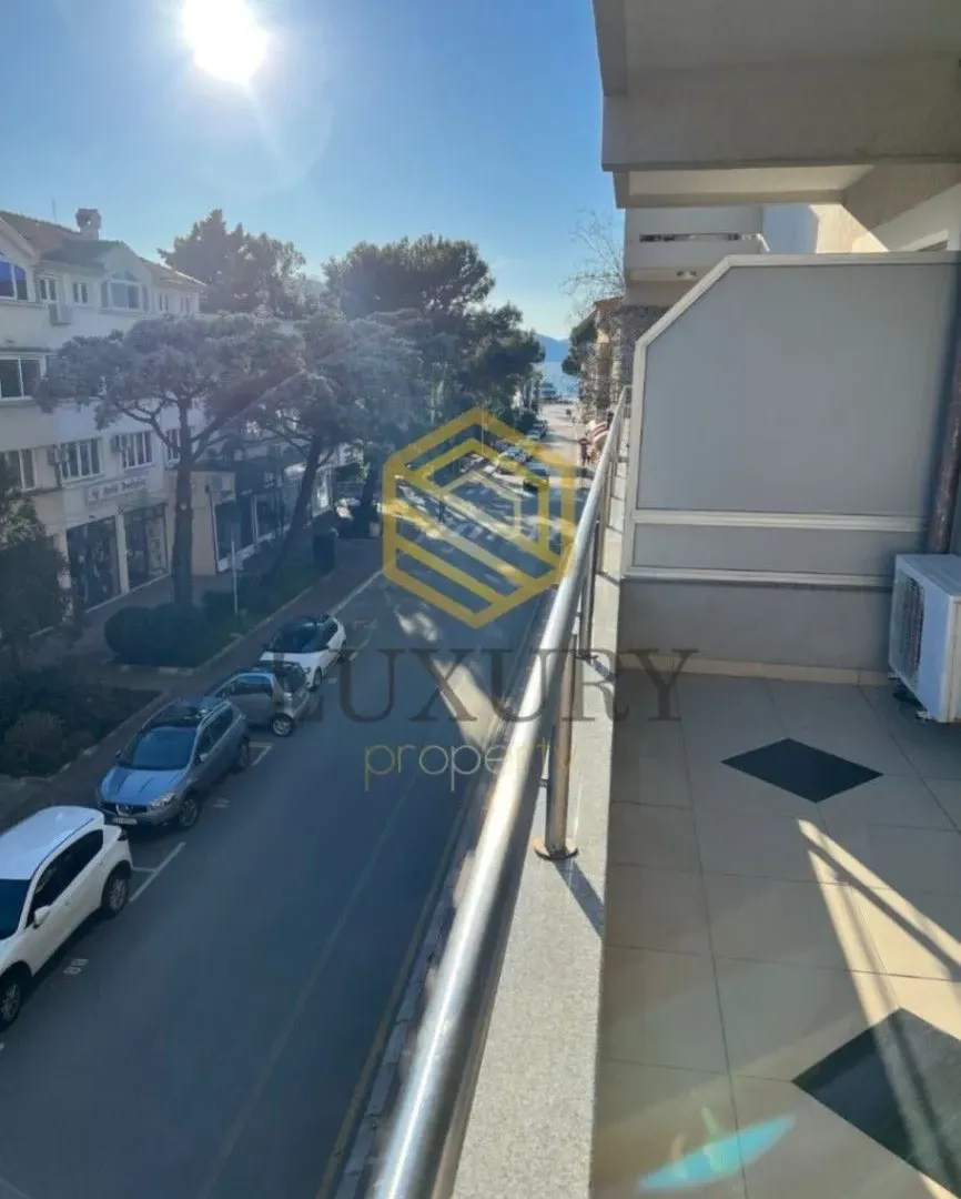 Rent, one bedroom apartment, 47m², Centar, Tivat