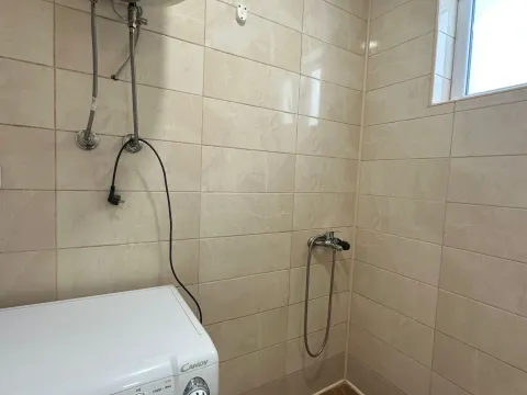 Izdavanje, trosoban stan, 89m², Seljanovo, Tivat - image 5