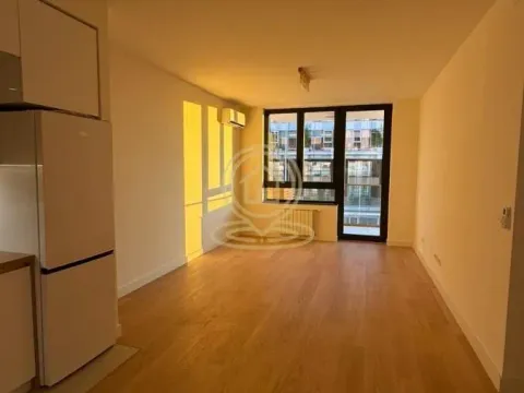 Izdavanje, trosoban stan, 71m², Savski Venac, Beograd - image 5