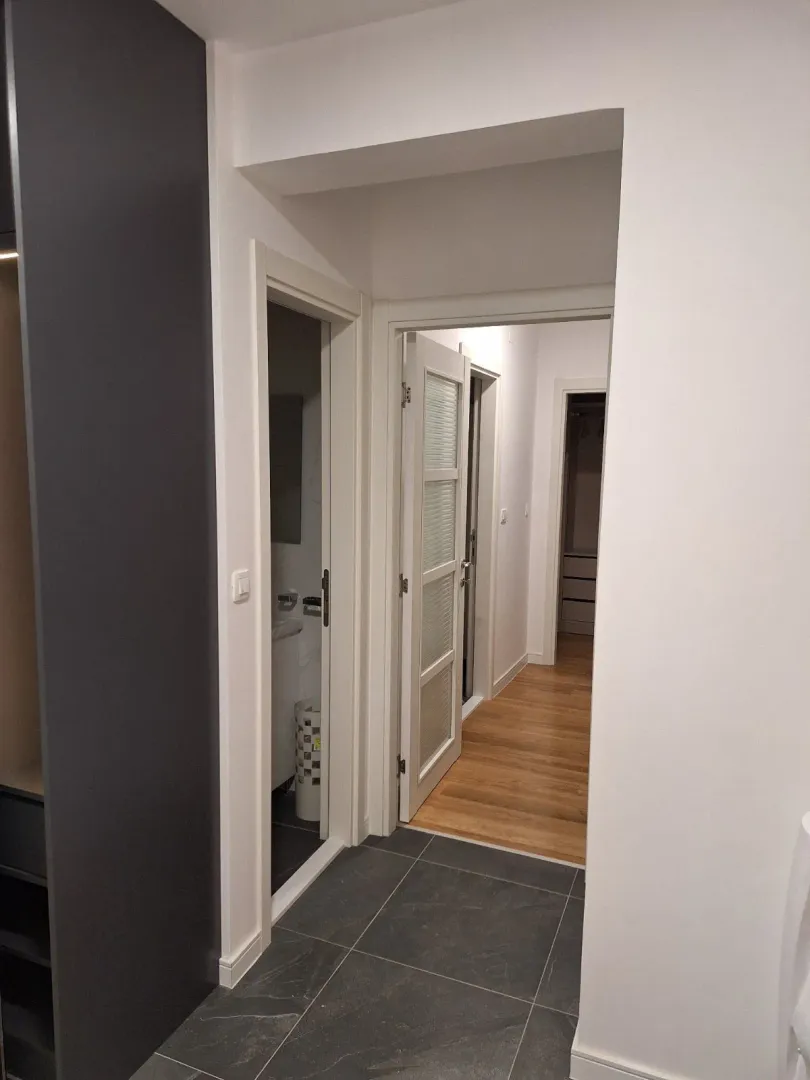 Izdavanje, četvorosoban stan, 94m², City Kvart, Podgorica