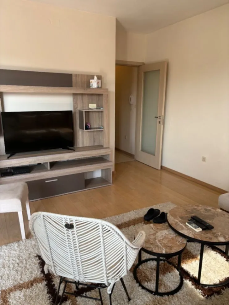 Rent, one bedroom apartment, 54m², City Kvart, Podgorica