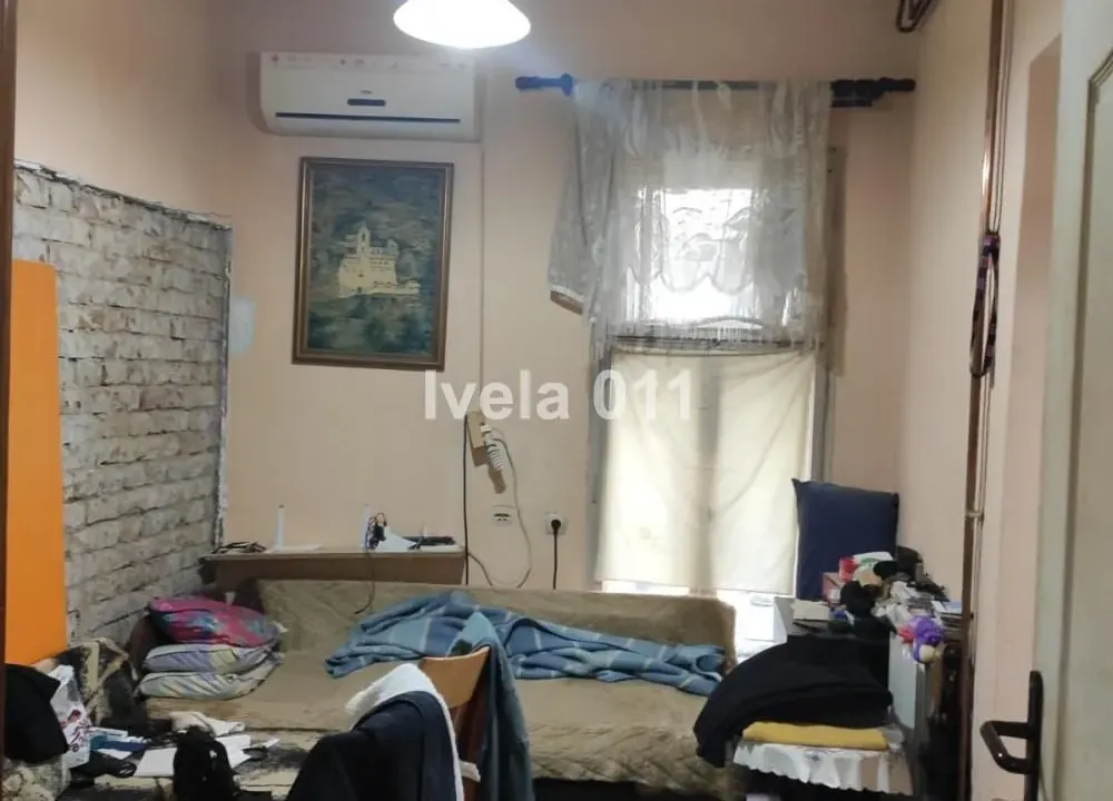 Prodaja, četvorosoban stan, 70m², Stari Grad, Beograd