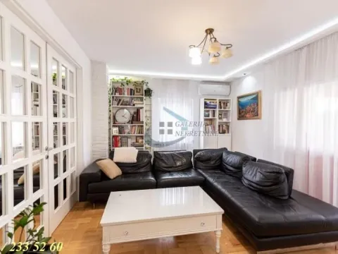 Prodaja, četvorosoban stan, 73m², Kluz, Zvezdara Sve Podlokacije