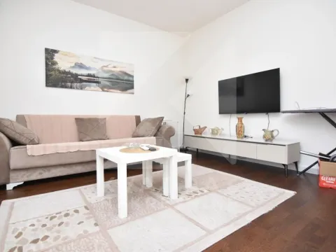 Rent, one bedroom apartment, 40m², Kruševac, Podgorica - image 2