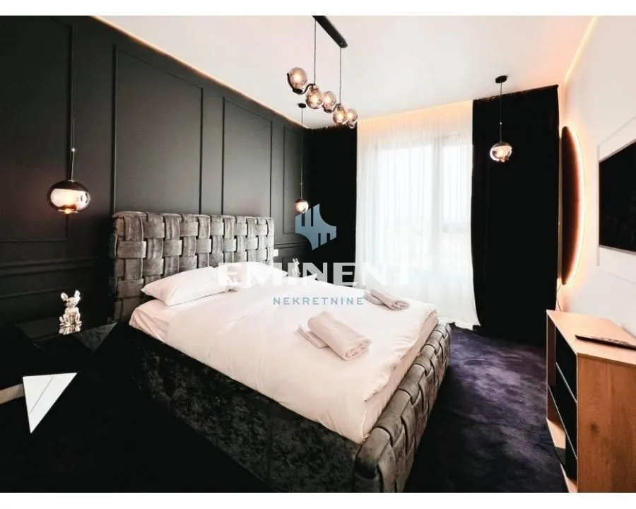 Izdavanje, trosoban stan, 90m², Savski Venac, Beograd
