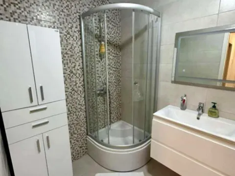 Izdavanje, dvosoban stan, 74m², Ljubović, Podgorica - image 11