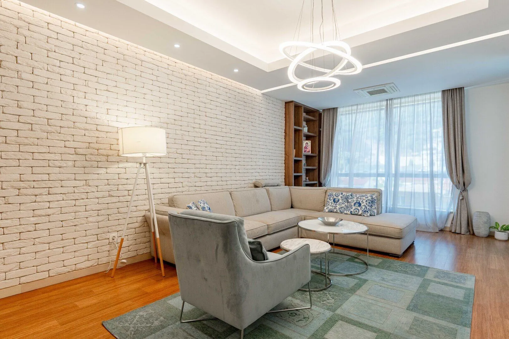 Prodaja, dvosoban stan, 90m², Rozino, Budva