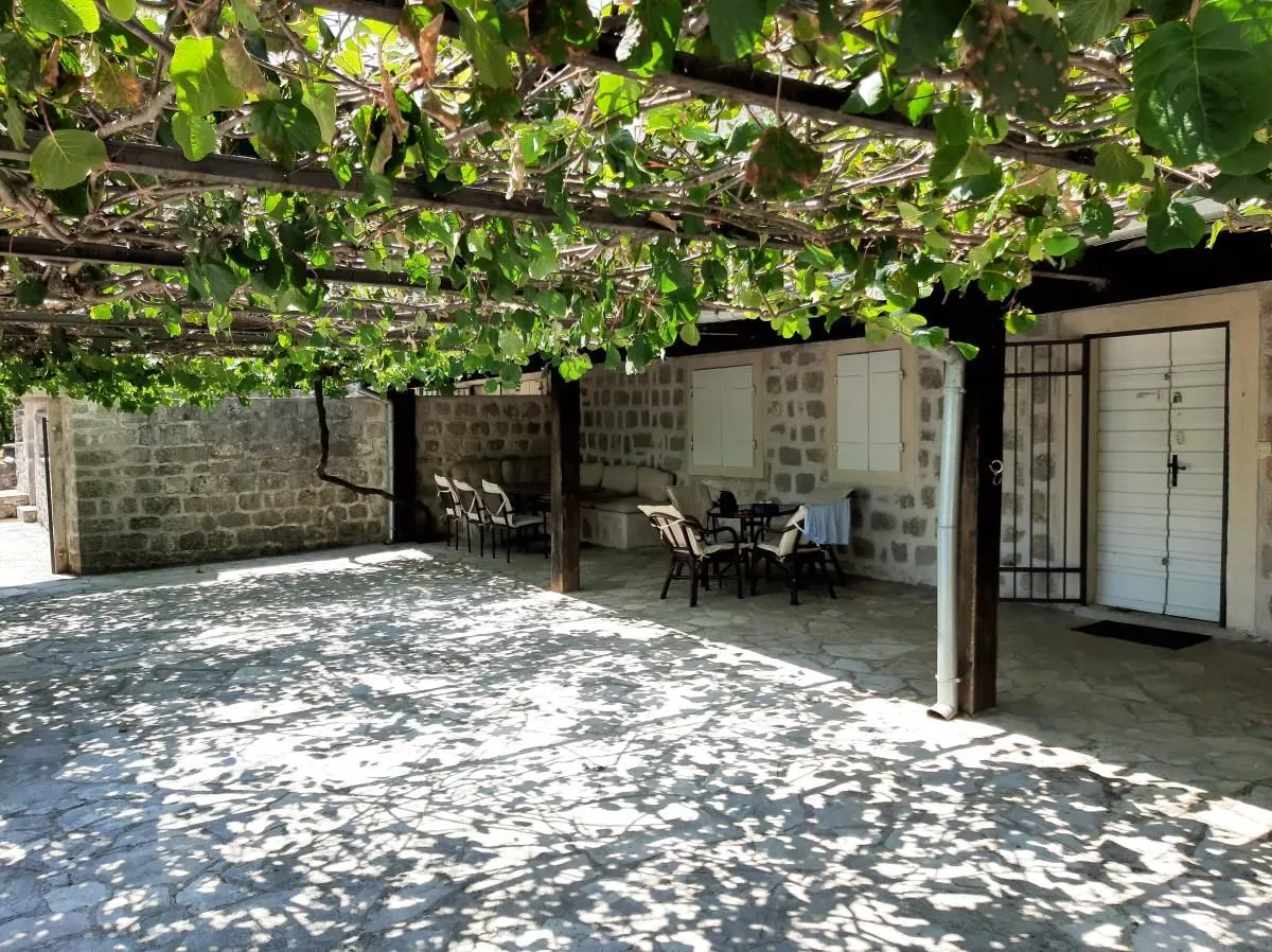 Prodaja, kuća, 260m², Morinj, Kotor