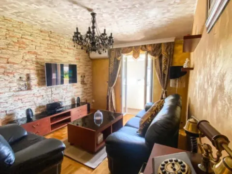 Izdavanje, dvosoban stan, 60m², City Kvart, Podgorica - image 3