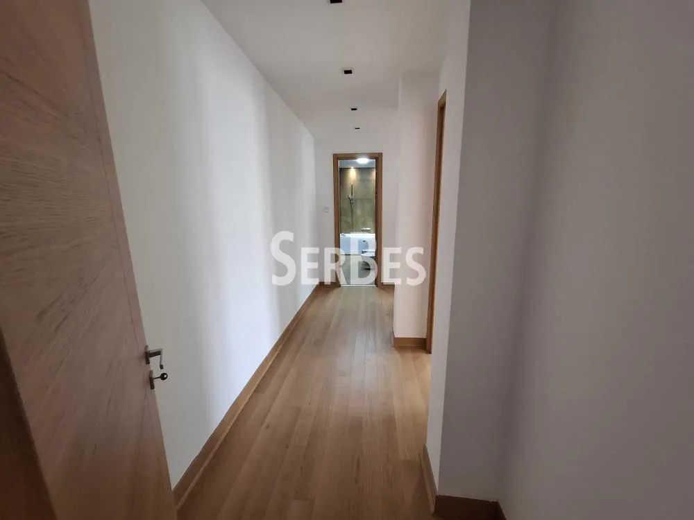 Prodaja, četvorosoban stan, 240m², Adamovićevo Naselje, Novi Sad Sve Podlokacije