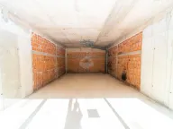 Izdavanje, poslovni prostor, 100m², Stari Aerodrom, Podgorica - image 5