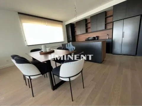 Izdavanje, četvorosoban stan, 134m², Savski Venac, Beograd - image 2