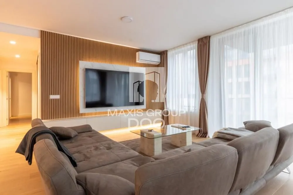 Sale, four bedroom apartment, 123m², Savski Venac, Beograd