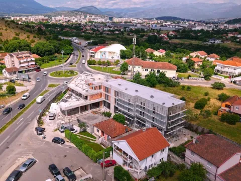 Rent, office space, 2000m², Donja Gorica, Podgorica - image 9
