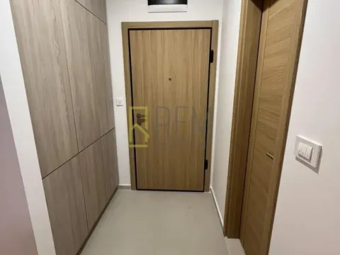 Prodaja, jednosoban stan, 45m², City Kvart, Podgorica - image 8