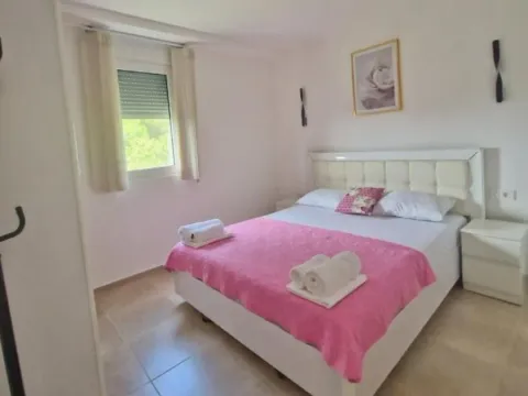 Rent, one bedroom apartment, 50m², Kavač, Kotor - image 3