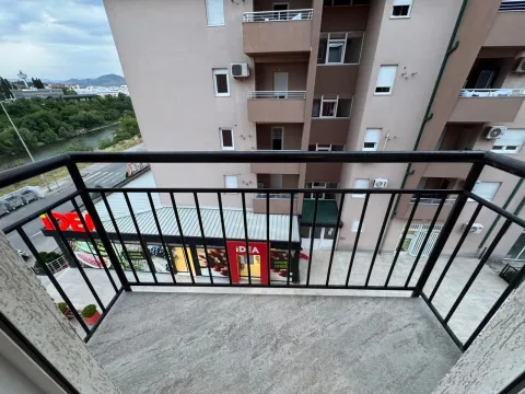 Rent, three bedroom apartment, 92m², 1 maj, Podgorica - image 13