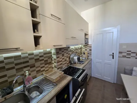 Rent, three bedroom apartment, 71m², Stari Grad, Beograd - image 11