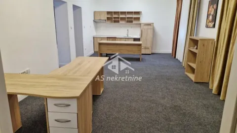 Rent, office space, 72m², Kalenić Pijaca, Vračar Sve Podlokacije - image 14