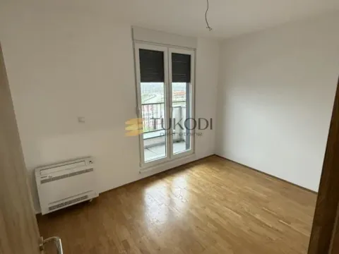Prodaja, trosoban stan, 80m², Mišeluk, Petrovaradin - image 4