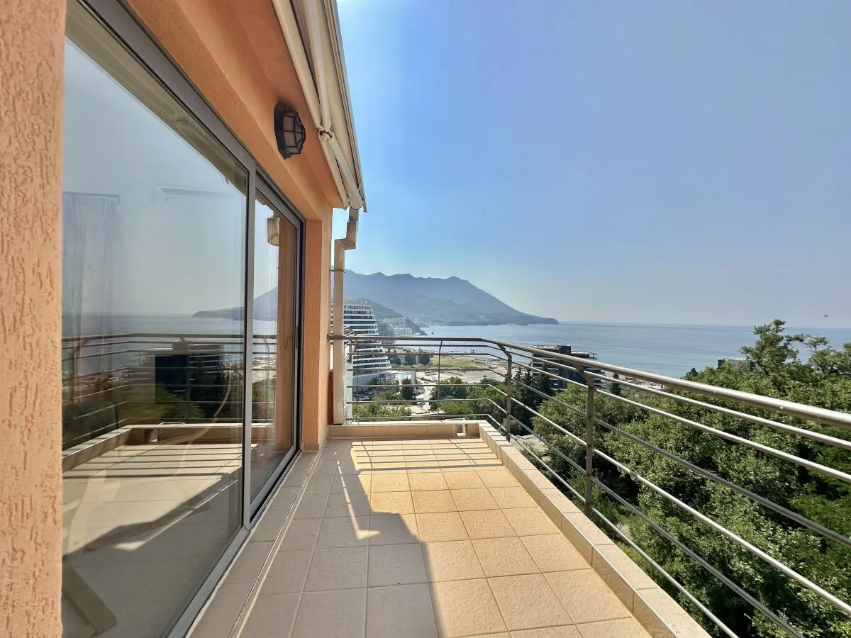 Sale, two bedroom apartment, 80m², Bečići, Budva