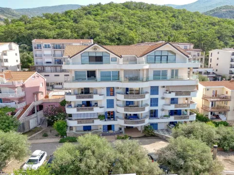 Sale, one bedroom apartment, 29m², Pržno, Budva - image 2