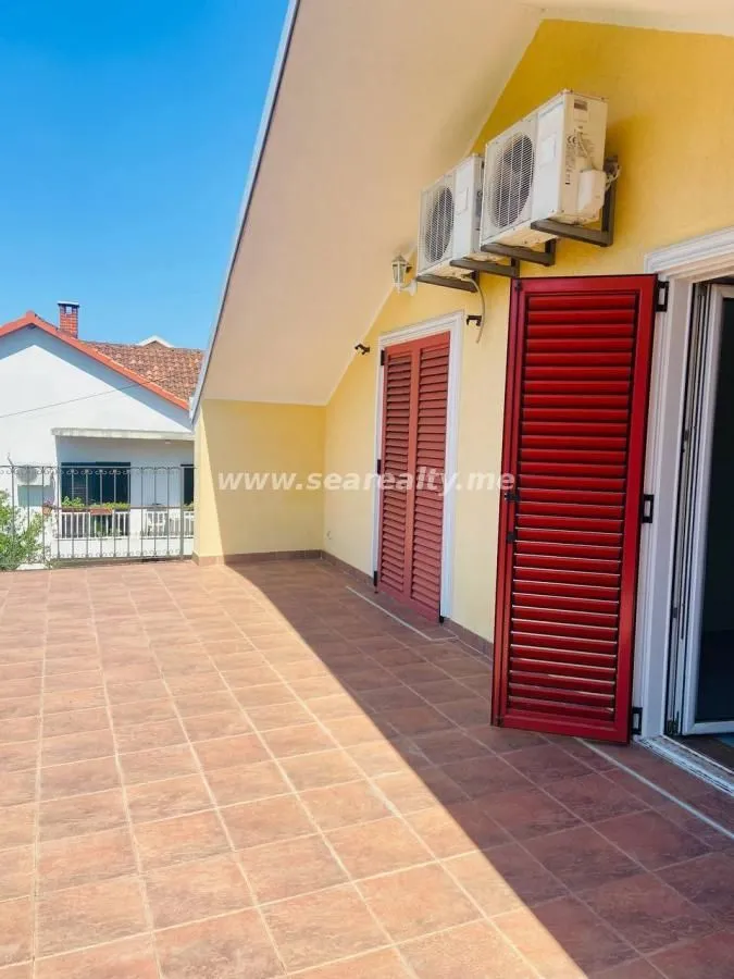 Prodaja, kuća, 190m², Herceg Novi, Crna Gora