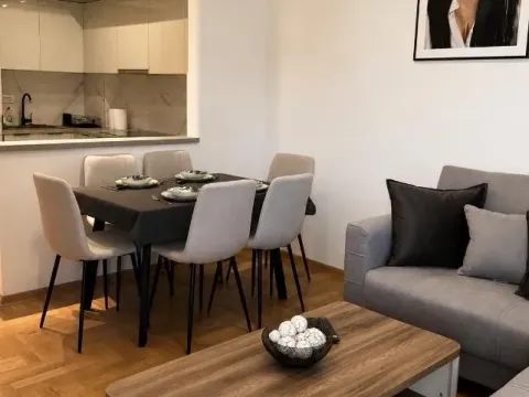 Rent, two bedroom apartment, 62m², Radanovići, Kotor - image 2